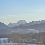 Апартаменты Landhausvilla Watzmannblick Saaldorf-Surheim