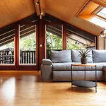 Landhausvilla Watzmannblick Апартаменты Saaldorf-Surheim
