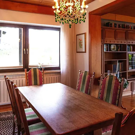 Landhausvilla Watzmannblick 아파트